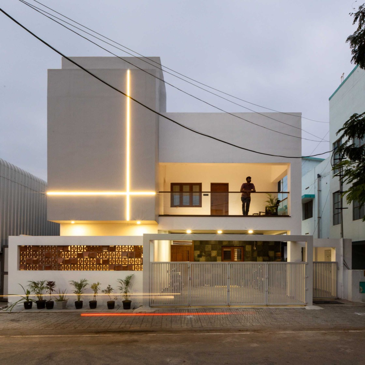 Dusk light exterior view of The Craftsman_s Cove by Studio DID