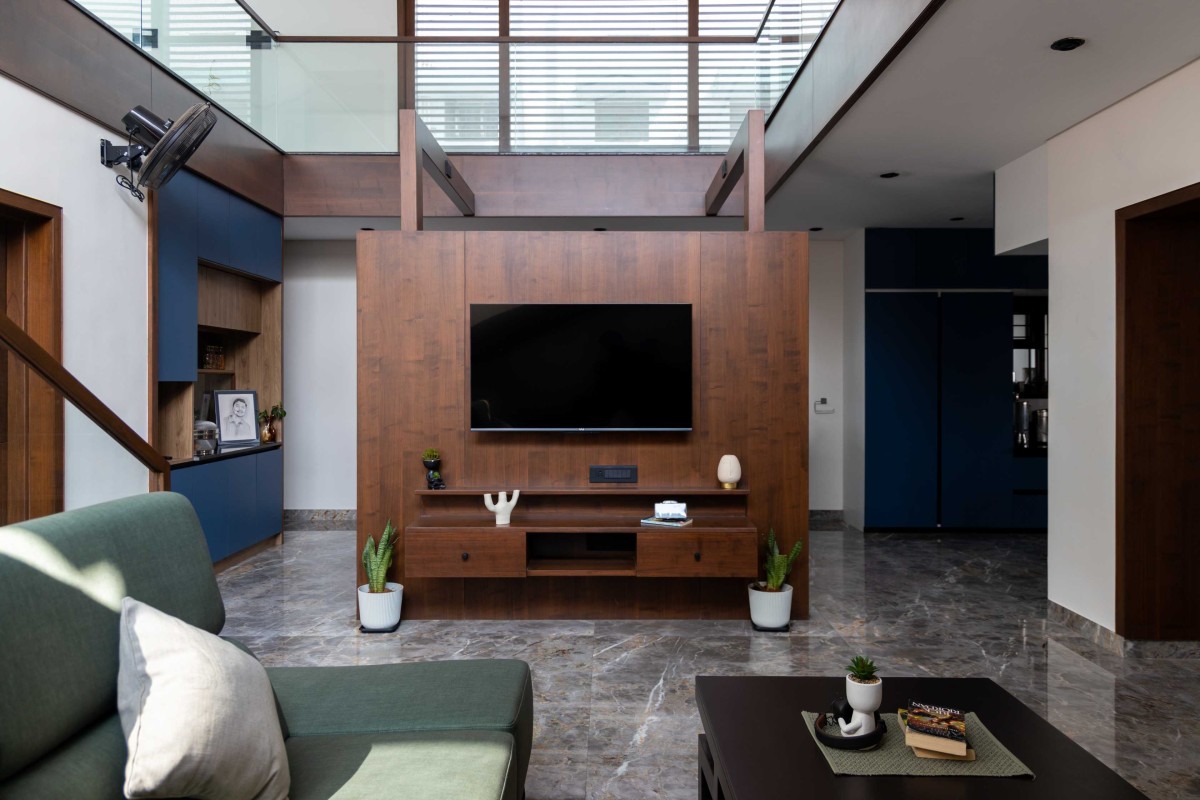 Living area of The Craftsman's Cove by Studio DID