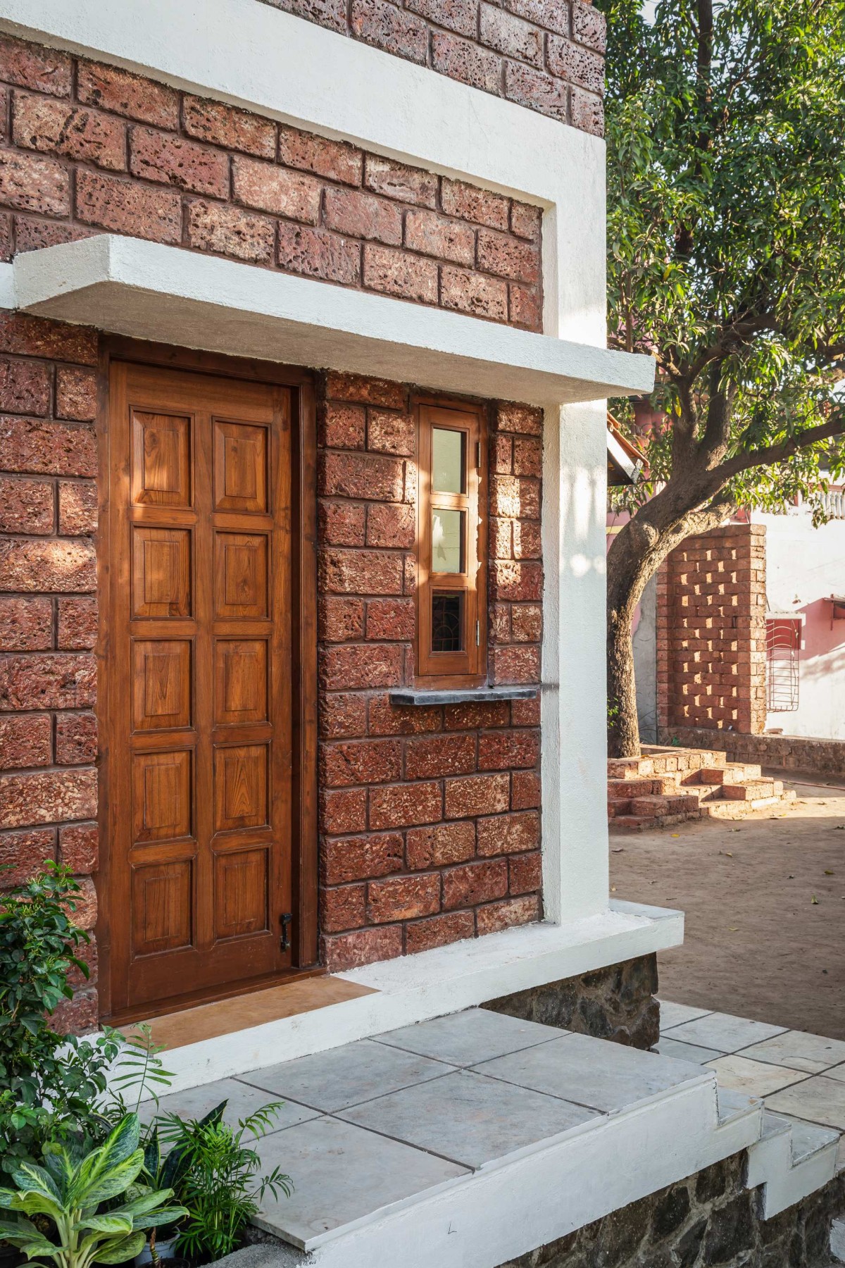 Entry of Suryangan - The Courtyard House by Suyash Mankame Design Studio