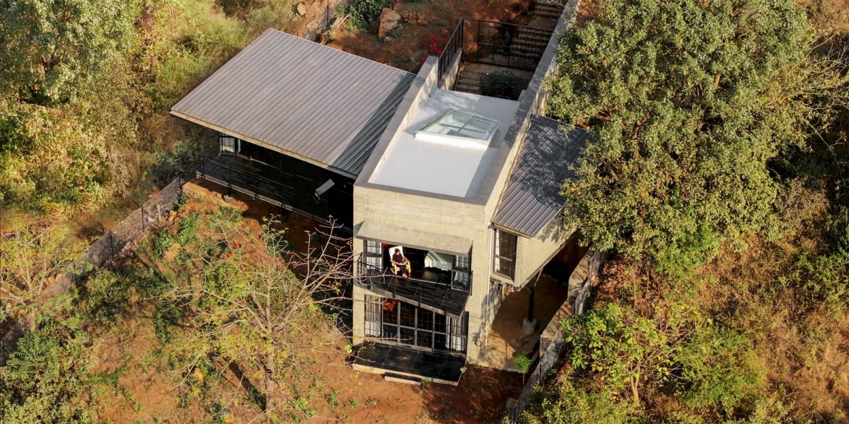 Aerial view of Oblique House by Red Brick Studio