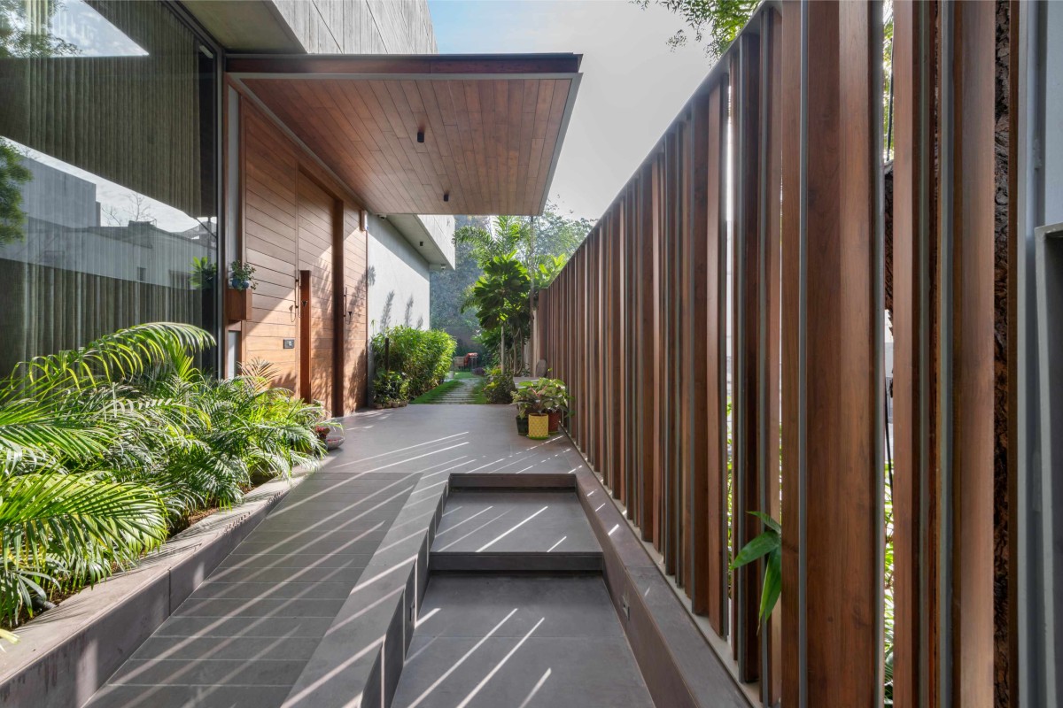 Entry Porch of The House by the Farm by Modo Designs