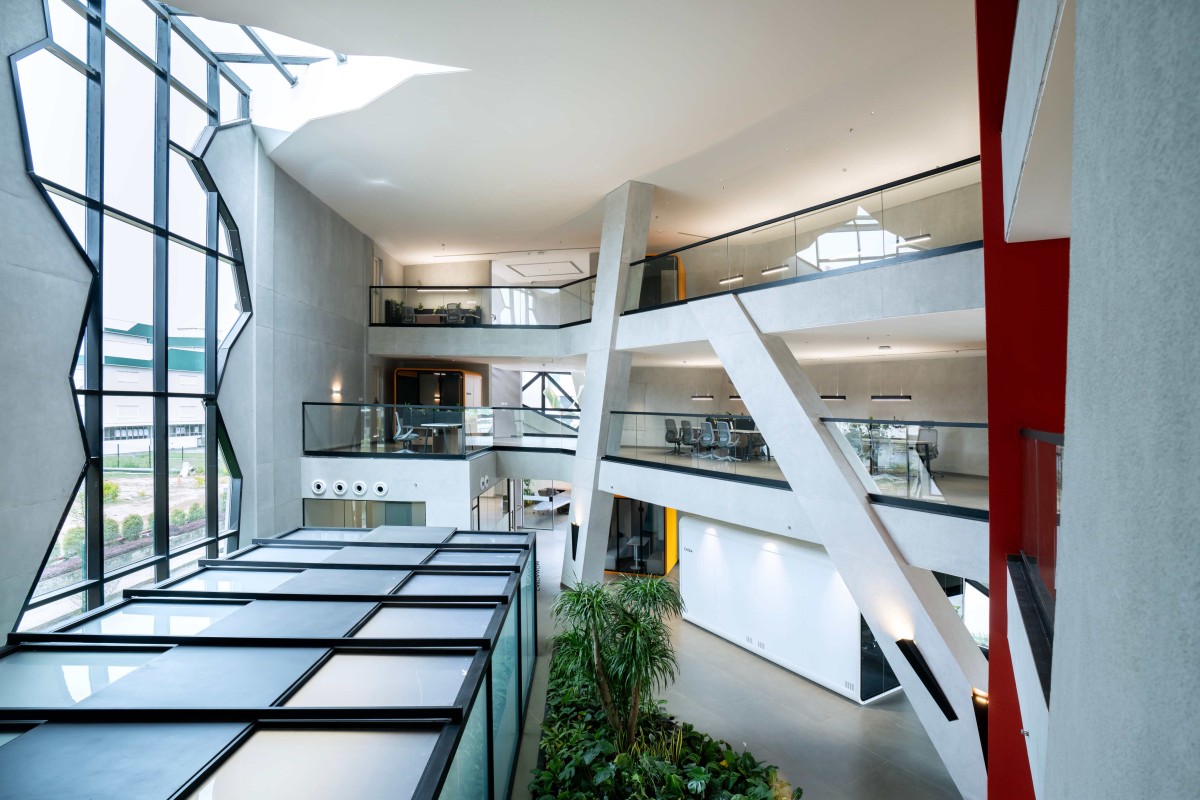 First floor view of Amethyst by Curved Dimension