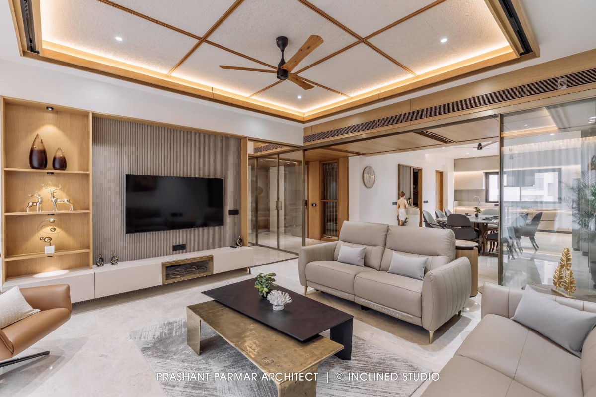 Living room of 4BHK Timeless Interiors at Skara Divyam by Prashant Parmar Architect