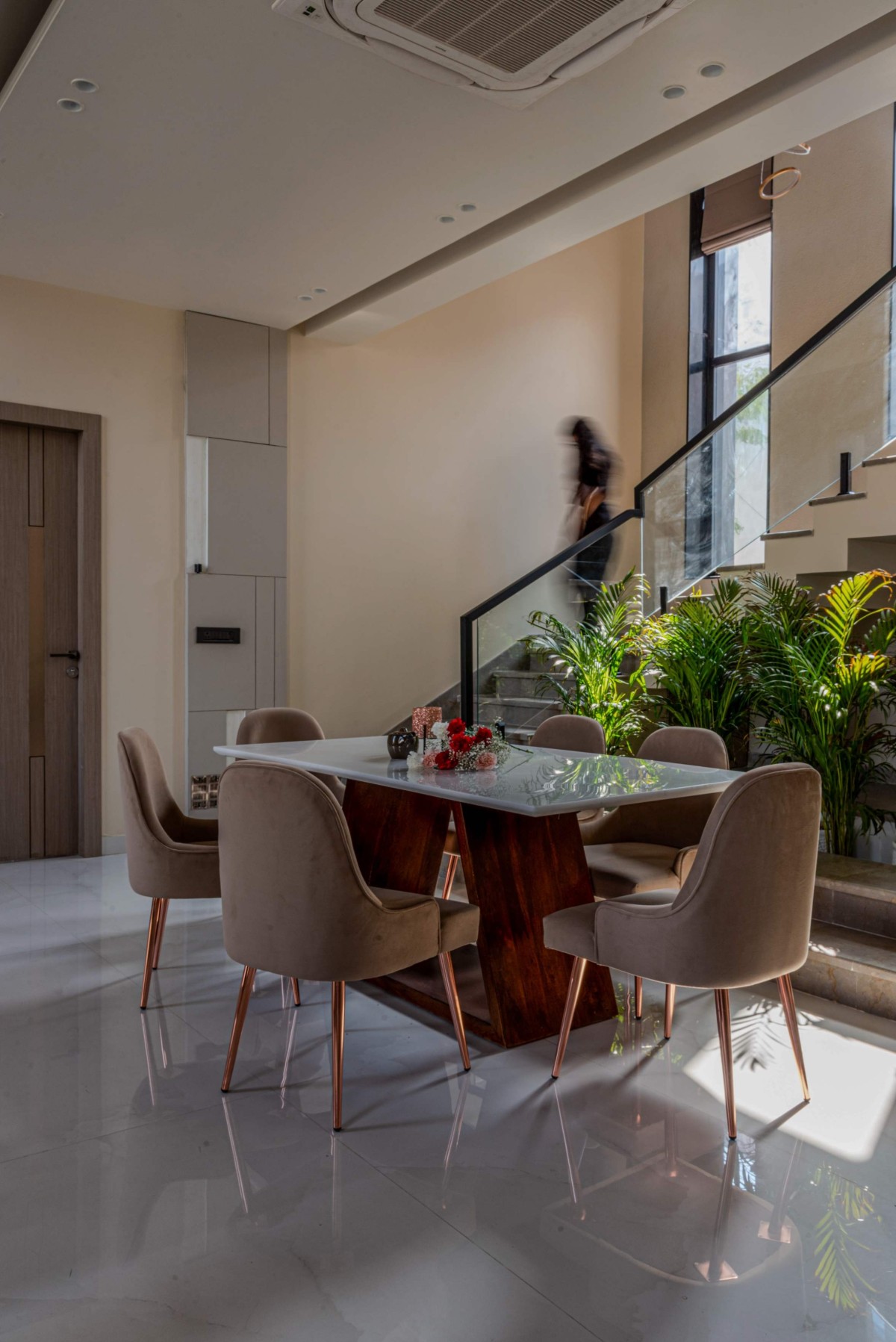 Dining of The Lightwell Farmhouse by Studio Symposium