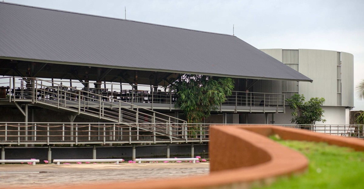Exterior view of PADI Rest Area by MIV Architects