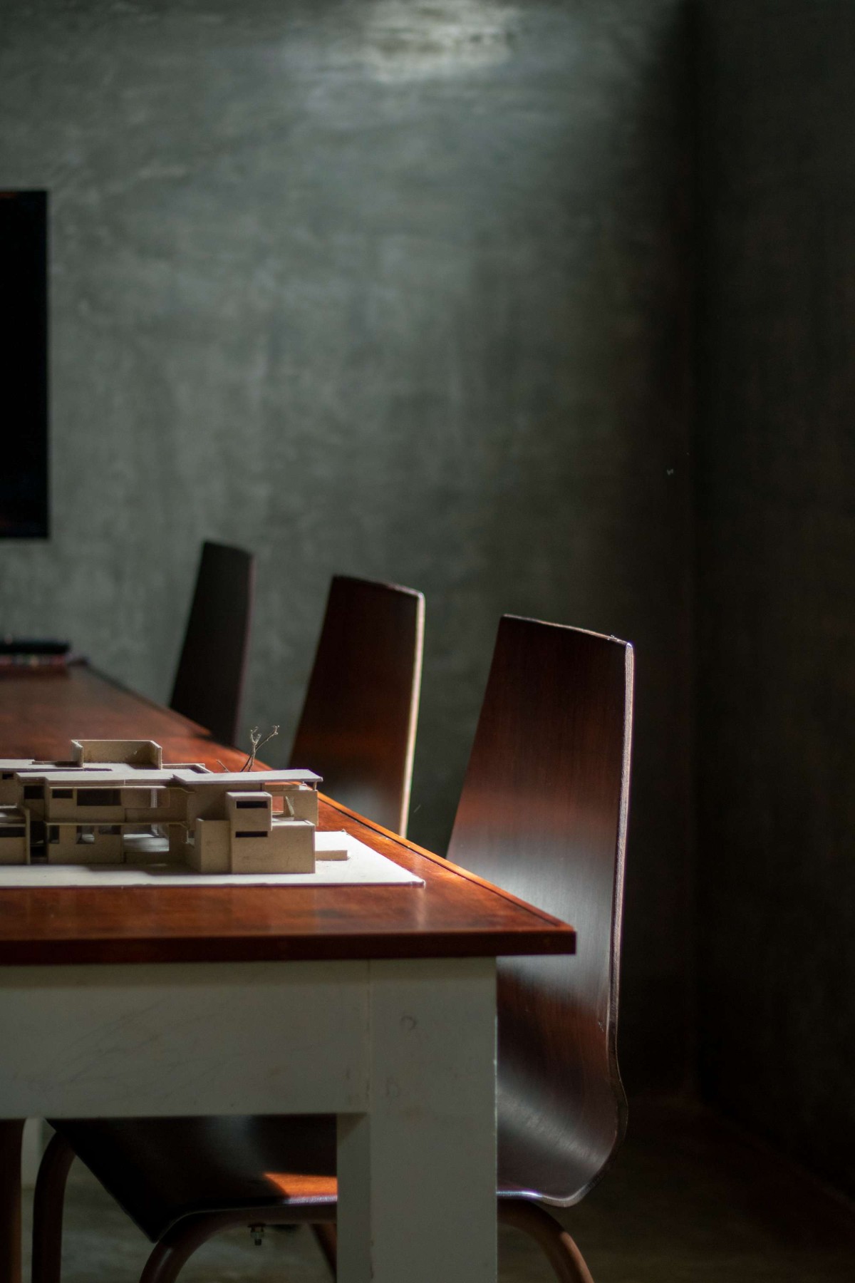Formal meeting room of Common Ground Studio by Common Ground Architecture