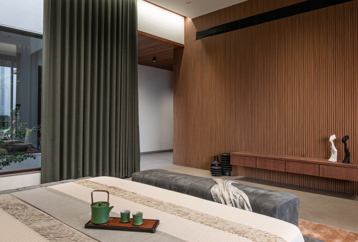 Master Bedroom of J.P. House by Utsav Patel Architects