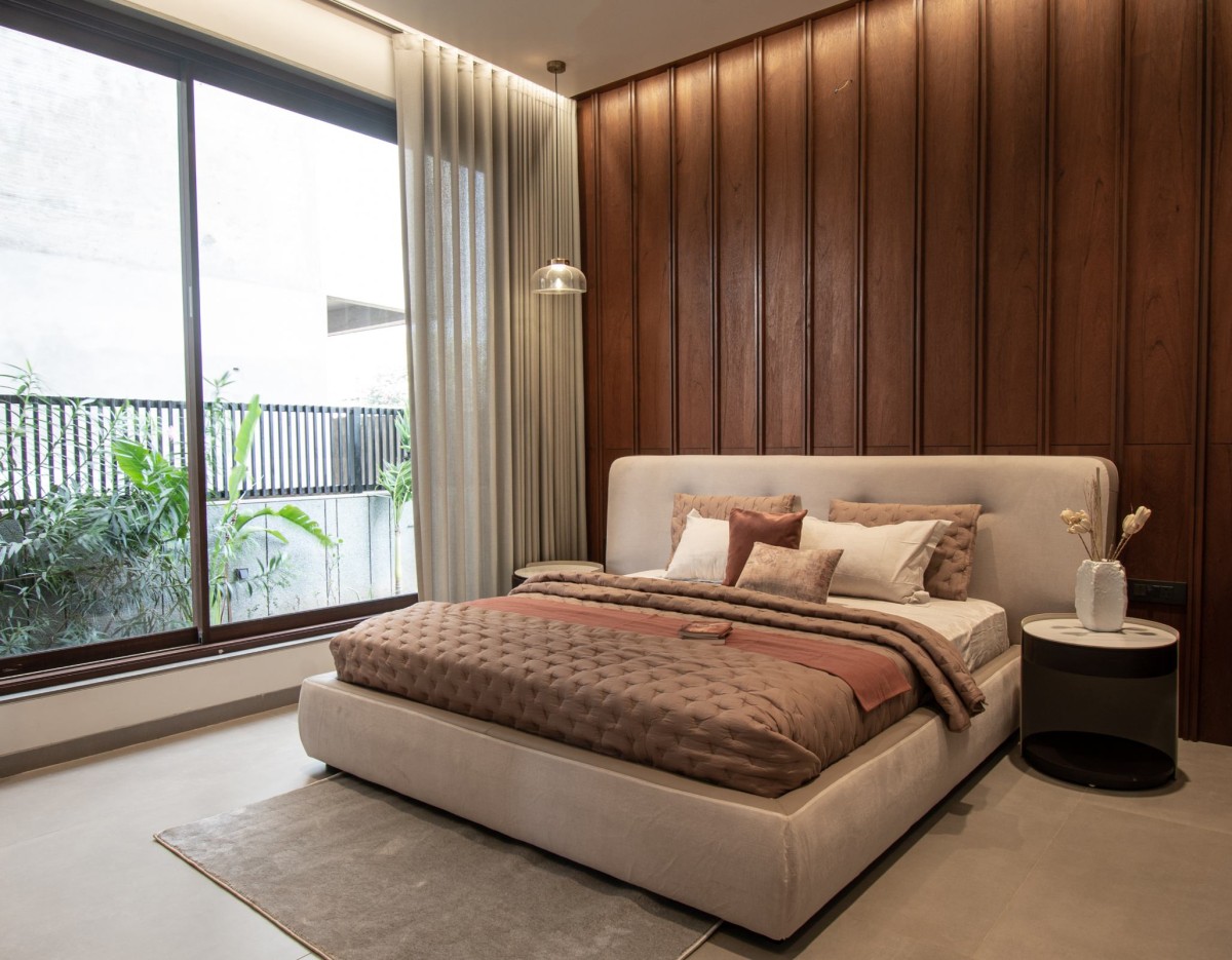 Parents Bedroom of J.P. House by Utsav Patel Architects