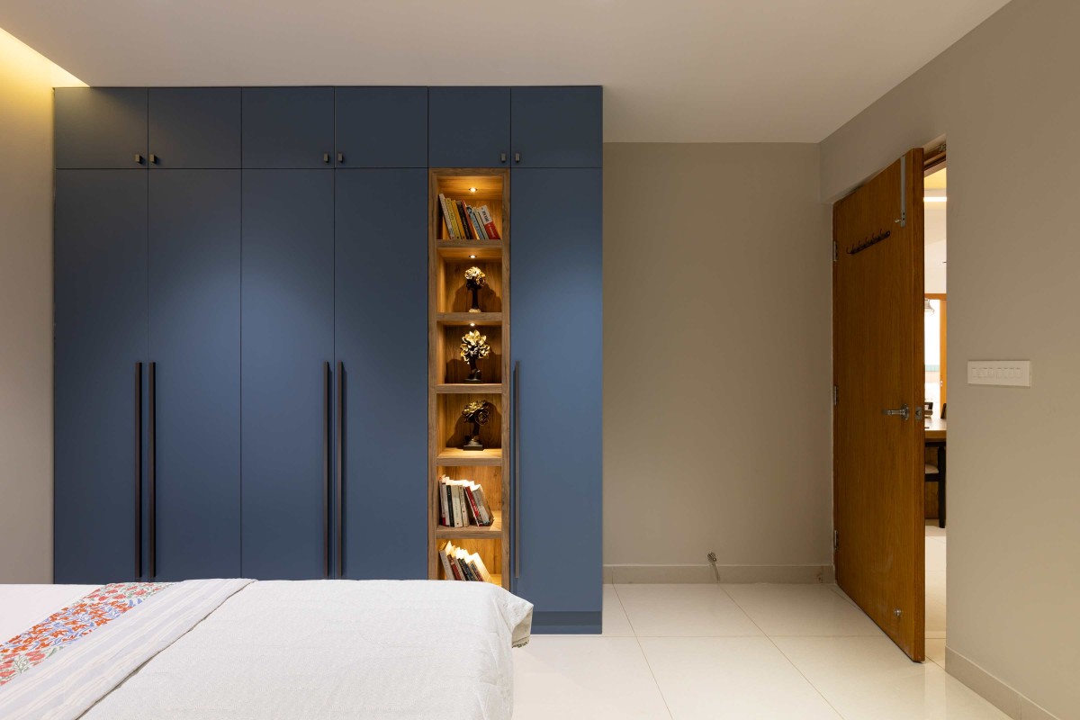 Guest Bedroom of Whispers of Earth & Elegance by Elevate Interiors