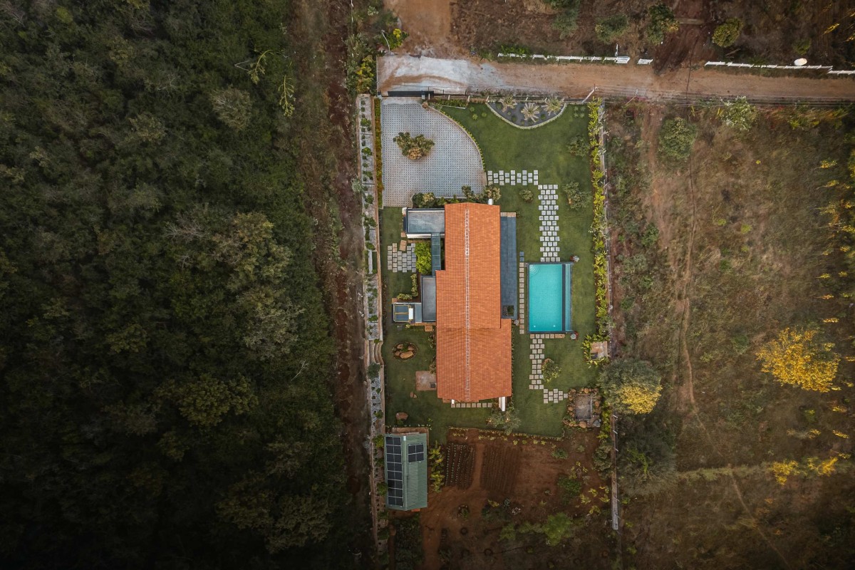 Aerial view of Ishavas by HabitArt Architecture Studio