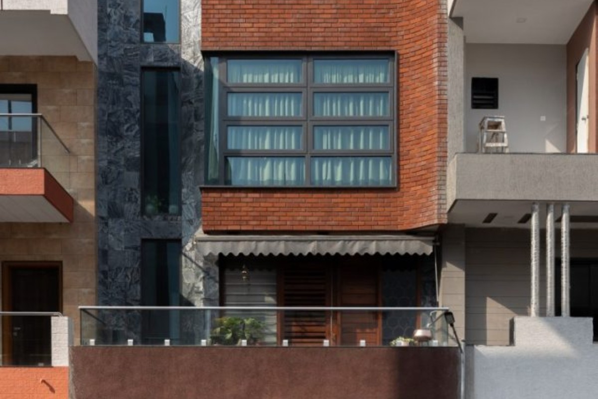 Dhyan House by BplusK Architects