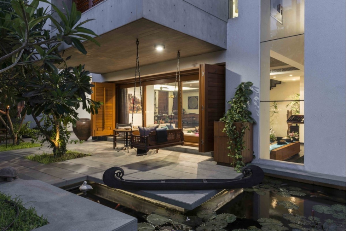 Skewed House by Studio Lagom